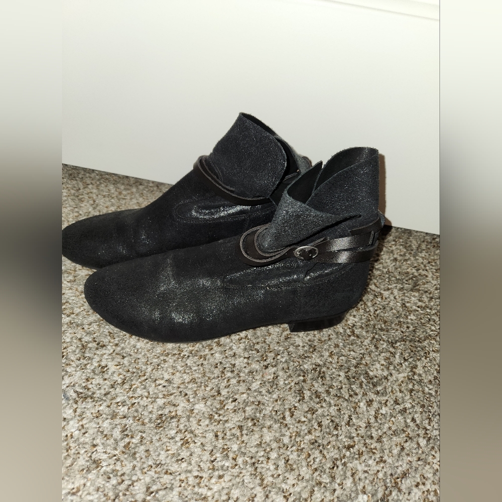 Ankle boots